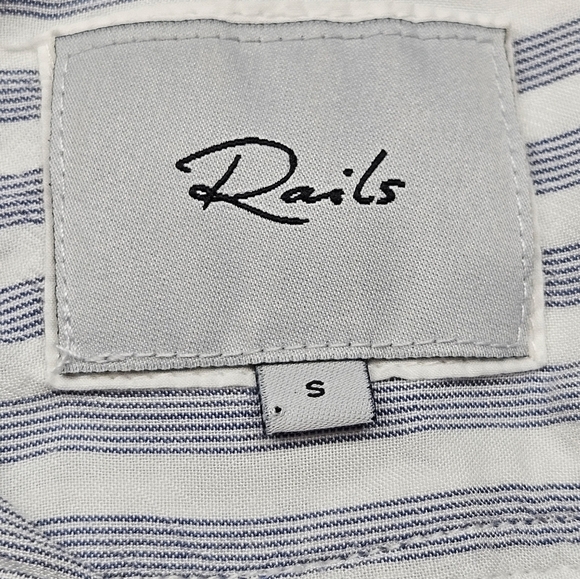 Rails Women's Small Blue White Stripes Blouse Half Button Rounded Hem - Picture 8 of 8